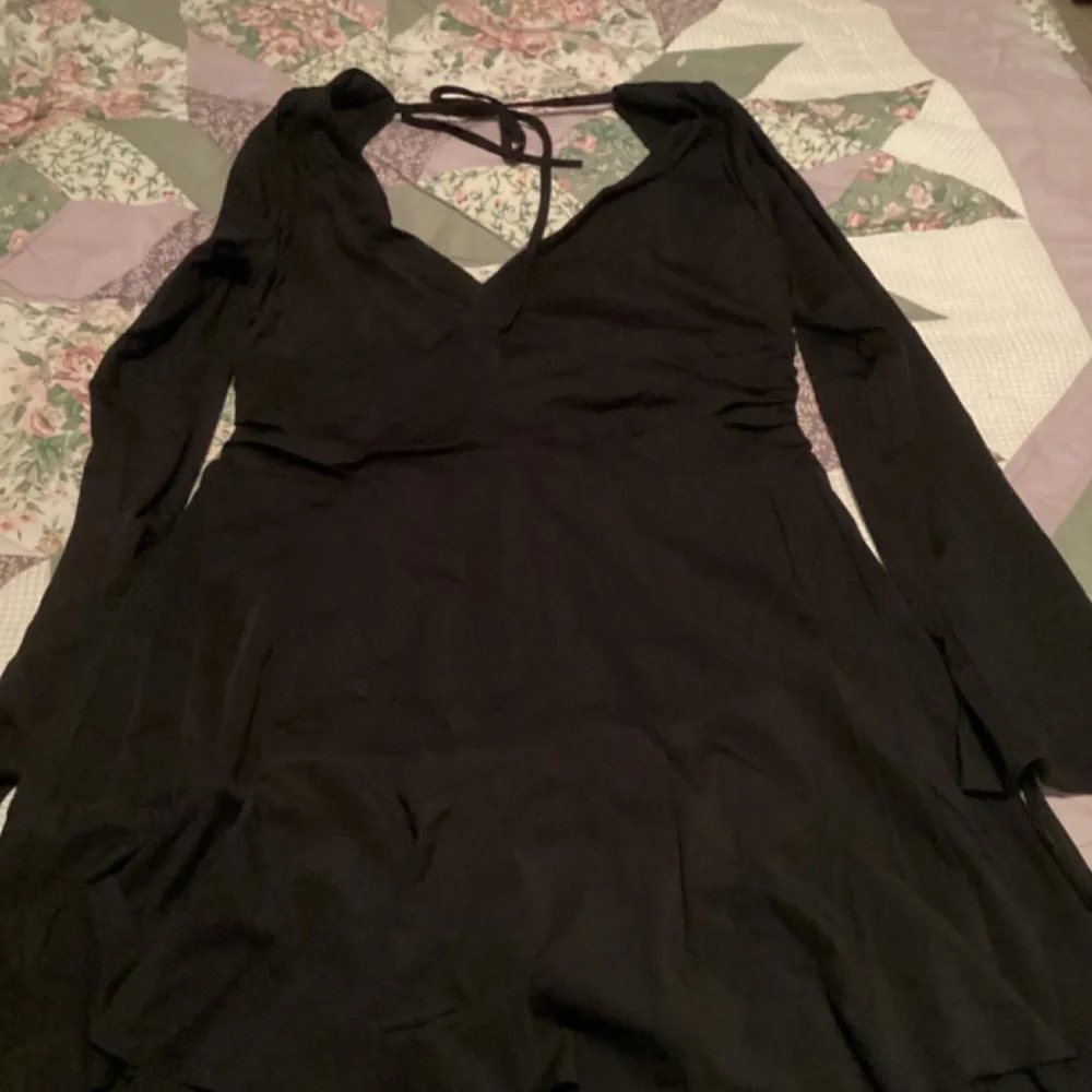 Top - Picture 2 of 2